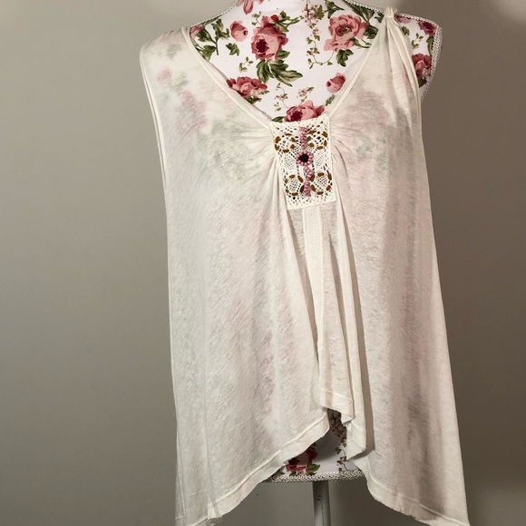 NWT Free People Women’s Vibes Top w Embellishments - Picture 8 of 8